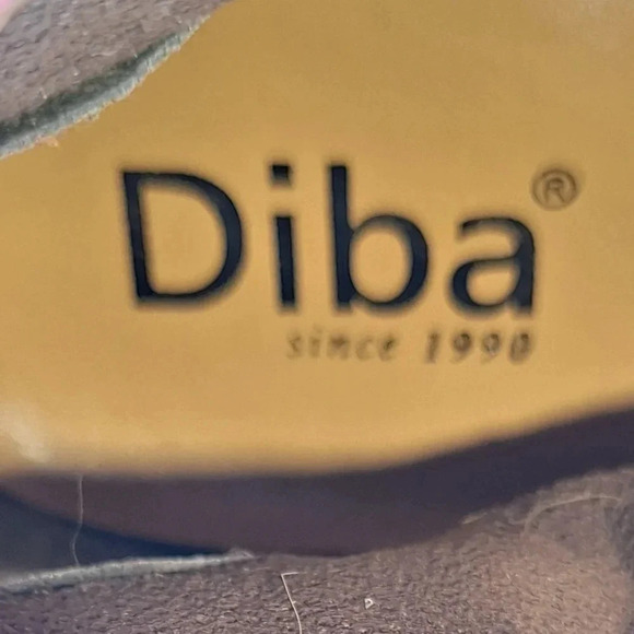 Diba Sophia Grey Suede Ankle Boots Gold Button Accent Zip Inside Mid Heel 9.5 - Picture 12 of 14